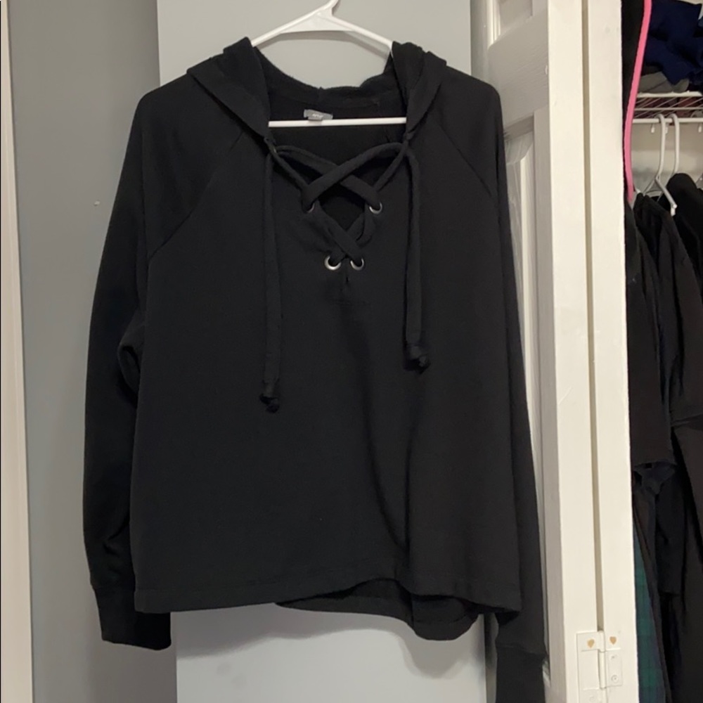 Never worn aerie lace up hoodie, size XL